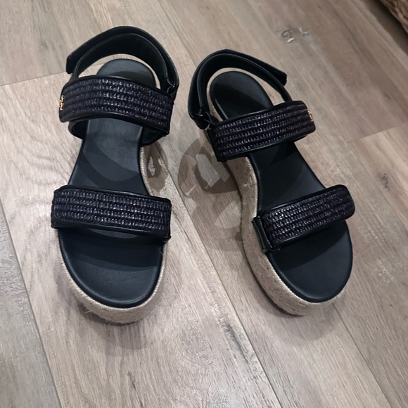 Tory Burch Black Sporty Sandals with Velcro Straps - Picture 1 of 6